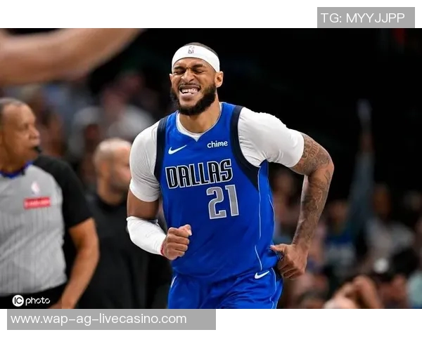 加福德与独行侠达成三年5400万续约协议性价比惊人引发热议